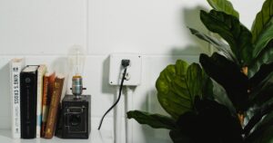 Kasa vs Meross Smart Plugs: One Clear Winner for Renters