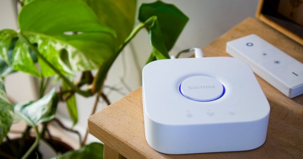Why Your Smart Plugs Keep Dropping Off Wi-Fi - smart plugs keep disconnecting from wifi fix