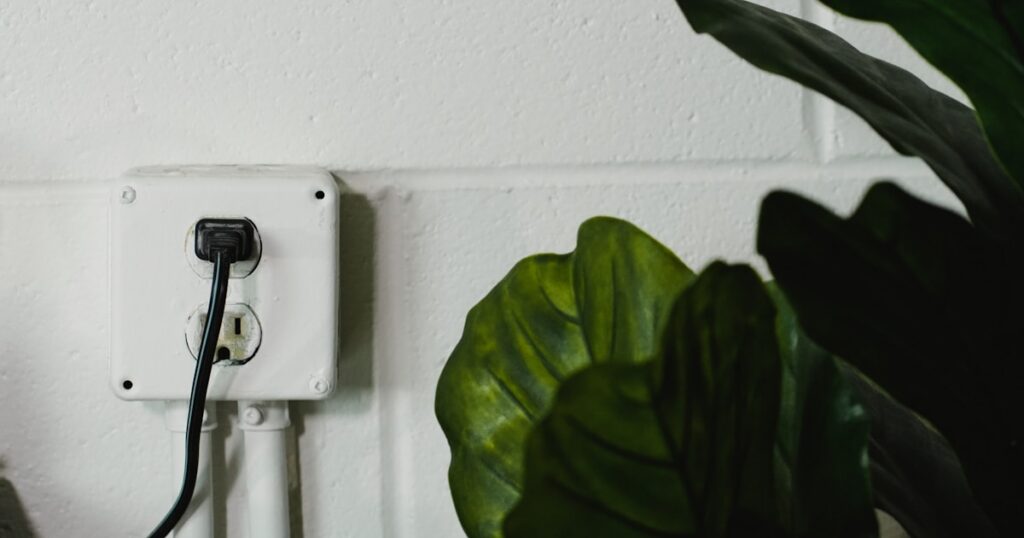 Smart Plugs Don't Need a Hub — Stop Buying One - smart plugs without hub worth it